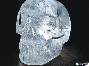 Разбился 13-й магический череп майя. Конец света отменяется