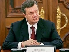 Янукович улетел в США на саммит НАТО