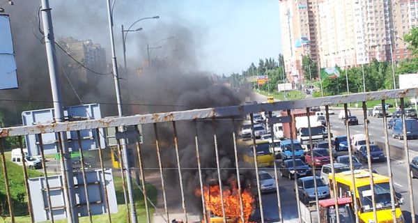 Пассажиры маршрутки, загоревшейся в Киеве: 