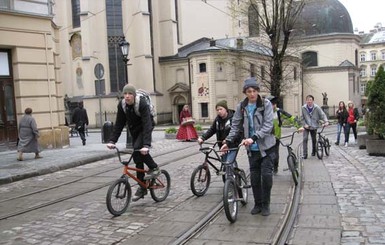 Километр велодорожки во Львове обойдется в полмиллиона гривен