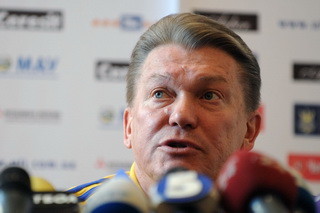 Футбольная сборная Украины осталась без тренера