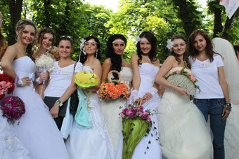 В Одессе состоялся ежегодный Парад невест
