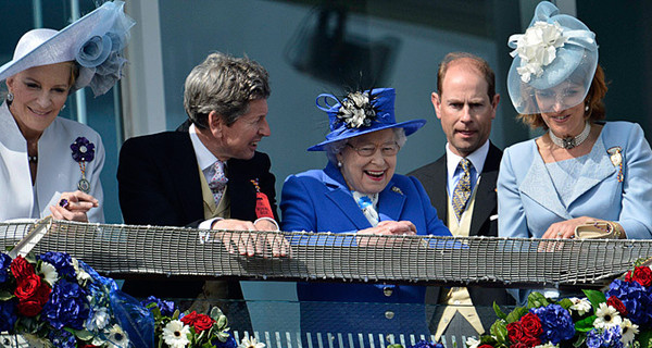 Великобритания празднует 60-летие правления королевы Елизаветы II