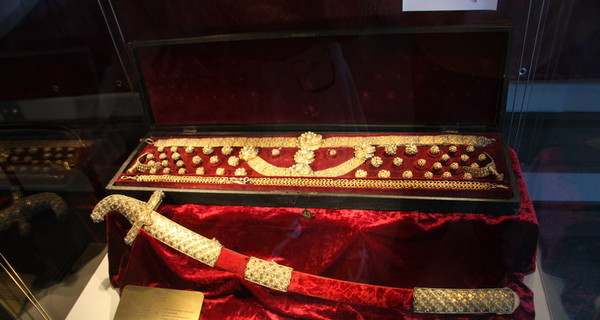 В музее на Хортице выставили редкие образцы казацкого оружия