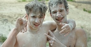 Мучные войны: на Трухановом 60 киевлян сошлись в смертельной битве