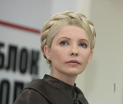 Тимошенко пообещала отменить языковый закон