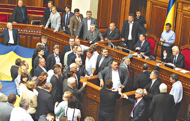 Закон о языке: за что проголосовали  депутаты?