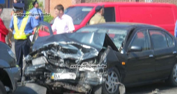 В жутком ДТП в Киеве с участием милицейского УАЗа погибли два человека