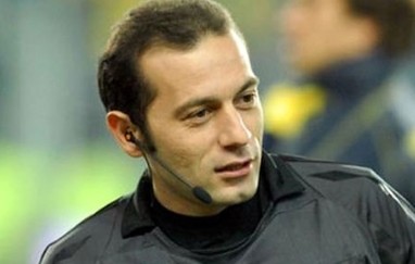 Стало известно, кто будет судить стартовый матч украинской сборной