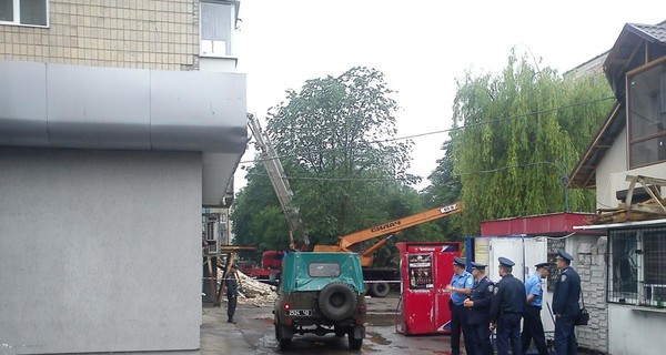 Прокуратура: Луцкая пятиэтажка рухнула из-за небрежности чиновников