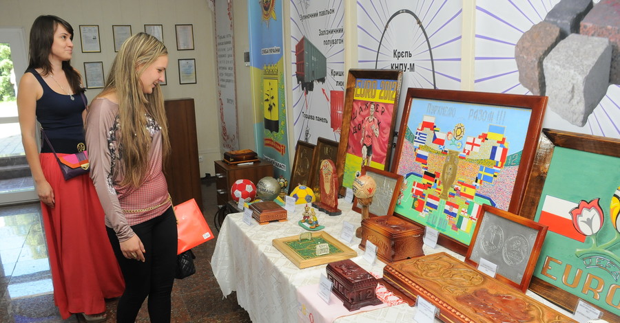 К Евро-2012 привлекли донецких заключенных