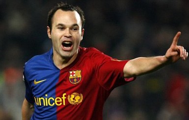 Лучшим игроком матча Испания – Италия признали Иньесту