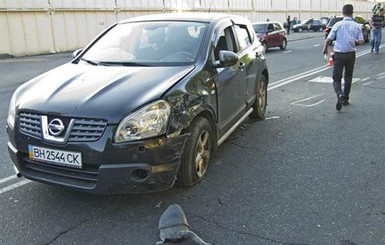 Женщина, протаранившая в Одессе микроавтобус, могла принимать наркотики