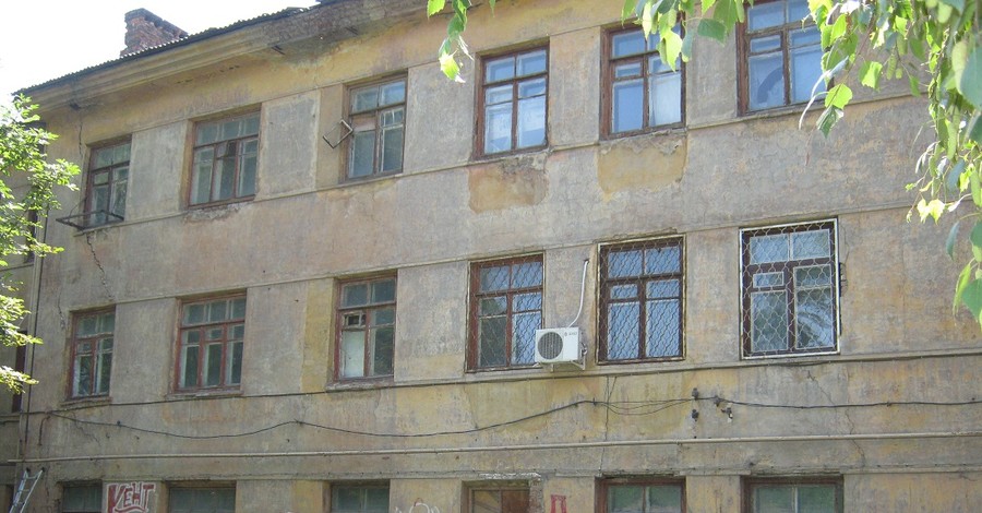 В жилом доме провалились перекрытия