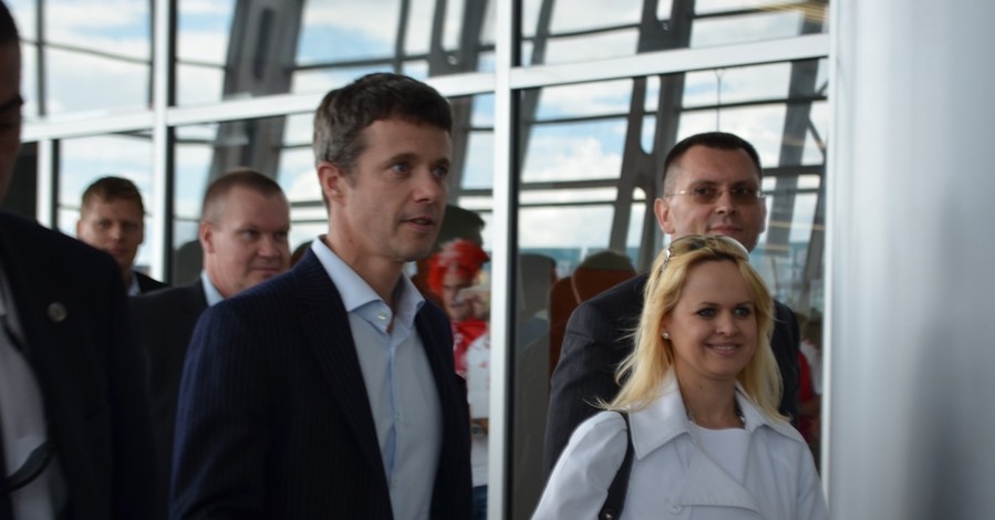 Принц Дании прилетел во Львов