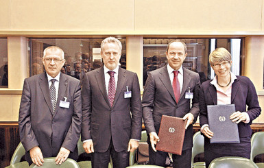 Молодым везде у нас работа! 