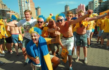 В Киеве обещают штрафовать писающих иностранцев