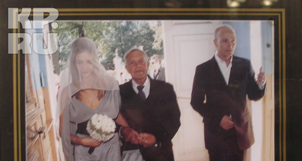 У манекенщицы Натальи Водяновой в Париже умер любимый дедушка