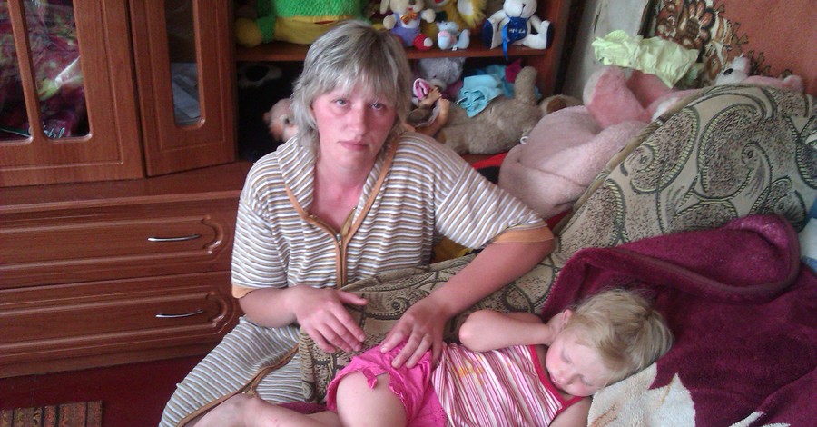Под Киевом на рыбалке потерялась трехлетняя девочка