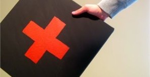 На Донбасе врачи-садисты заставили молодую пациентку танцевать стриптиз