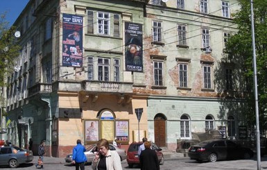 Фасад театра имени Марии Заньковецкой  сделают аутентичным