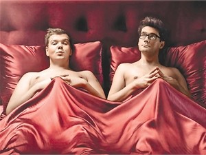 Авторов неудачных шуток об украинках уволили с работы в Польше