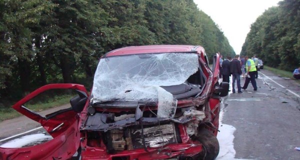 Авария на Винничине: двое взрослых и два ребенка погибли