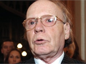 В аварии с участием историка Эдварда Радзинского виноваты оба водителя