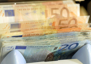 Евро рухнул на украинском межбанковском рынке