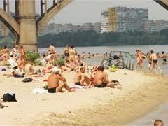 В Киеве на глазах у равнодушной толпы утонул мужчина