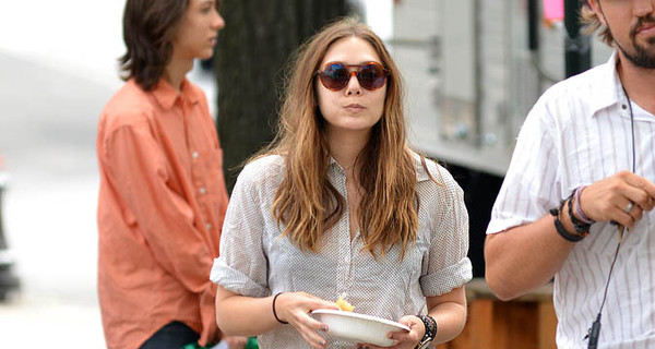 Дочки перестали общаться с Деми Мур