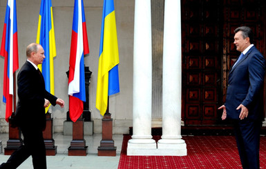 Переговоры с Россией продолжат осенью, а пока Путин и Янукович прокатятся на мотоциклах