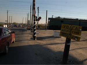 В Волынской области поезд сбил машину: погибли два человека, а еще один покалечился