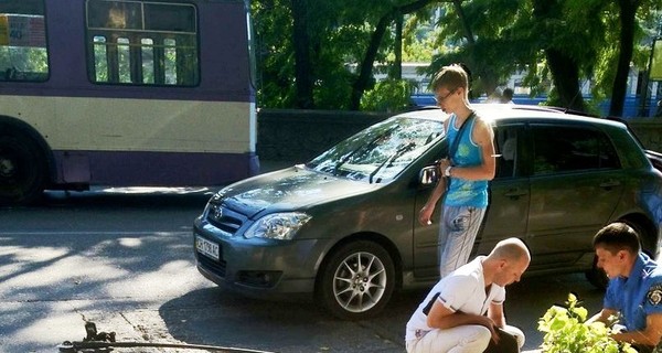 В Севастополе троллейбусная штанга убила мужчину