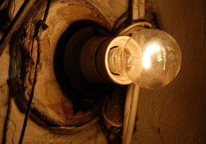 Ветер и дождь оставили без электричества 400 населенных пунктов