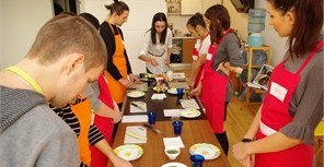 Необычные кулинарные мастер-классы: готовим шоколадные конфеты, коктейли и вегетарианские блюда тайской кухни