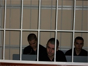 Мучитель Оксаны Макар продолжает отпускать шуточки в суде