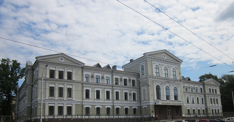 Харьковским судьям построили дворец с мраморными колоннами