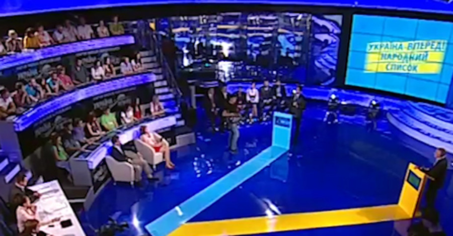 Три удара по украинской безработице 