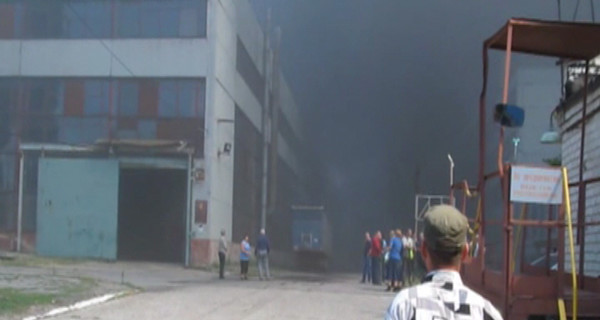 В Бердянске горело предприятие – дым было видно за несколько километров