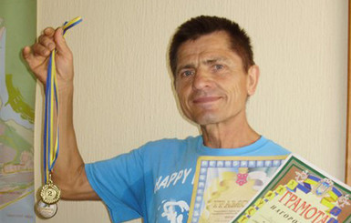 После тройного перелома позвоночника марафонец бегает наравне со здоровыми 