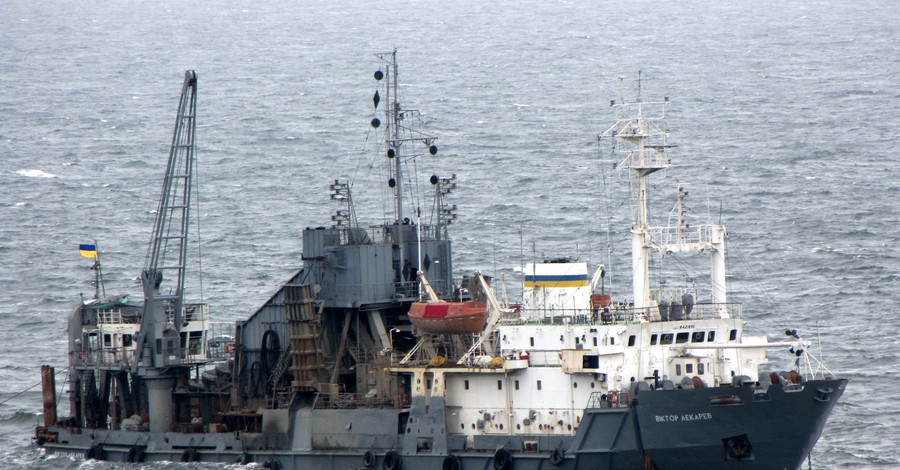 Три украинских судна стоят брошенными у берегов Марокко