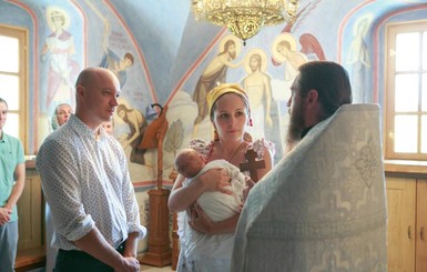 Даша Малахова покрестила сына 