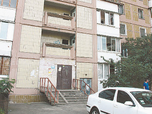 Парень-экстремал упал с седьмого этажа, обнимая любимую