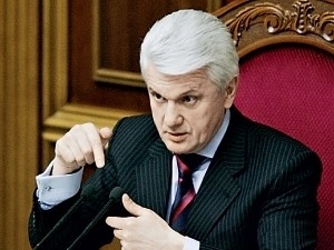 Литвин подписал скандальный закон о языках