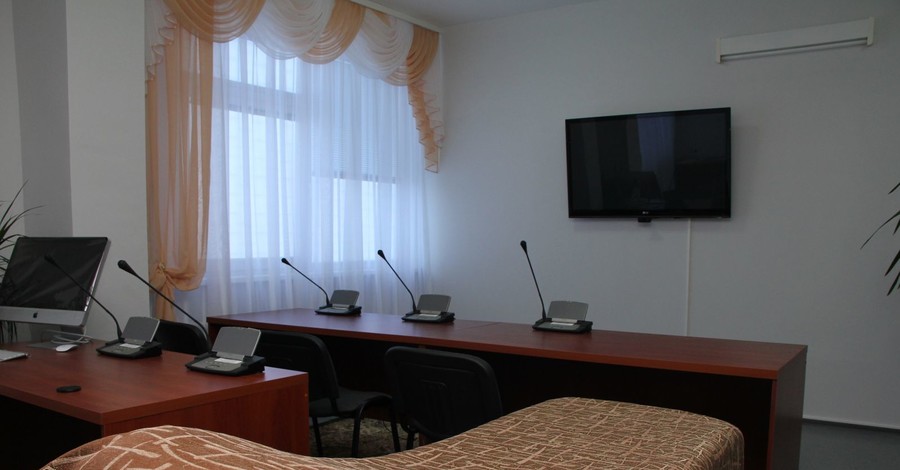 Харьковские медики обустроили в больнице мини-судебный зал для Тимошенко