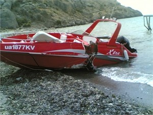 Пострадавших в столкновении катеров россиян отправили домой на самолете