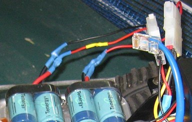 В центре Полтавы с самого утра в мусорном баке искали бомбу