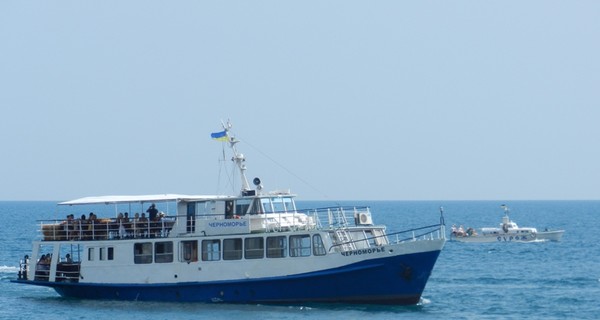 Водитель катера, протаранившего теплоход в Судаке, утверждает, что он был трезв, а перед аварией произошла какая-то техническая неисправность