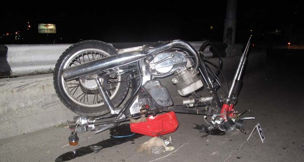 В Киеве разбились два мотоциклиста 